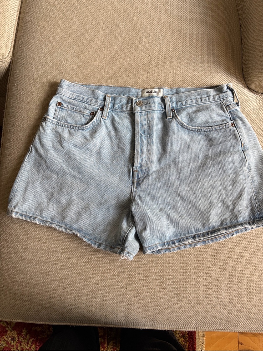 Agolde Light “Twister” Wash High-Rise Long Vintage Wash Denim Shorts Sz 30